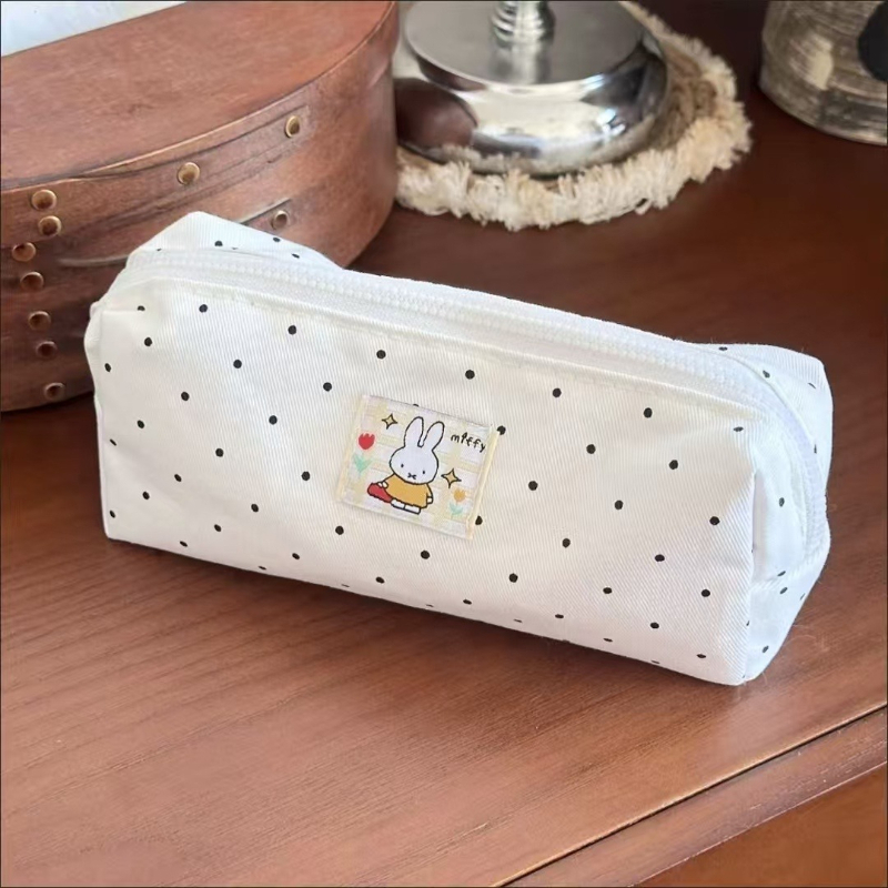 Miffy Cartoon, großes Fassungs – Staedtler Pencil Lumocolor Bewertung und Preis